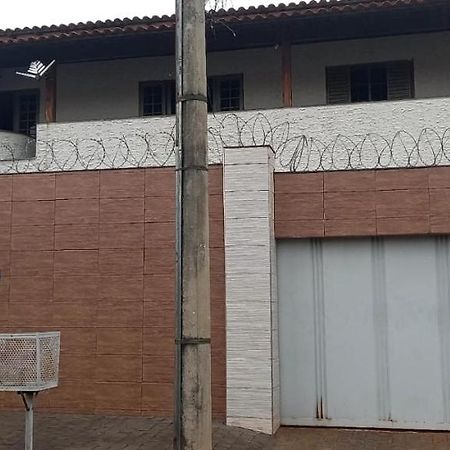 suítes economy Uberlândia Exterior foto
