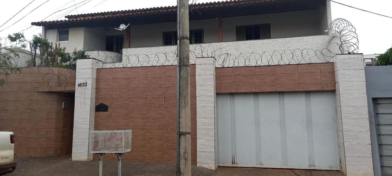 suítes economy Uberlândia Exterior foto